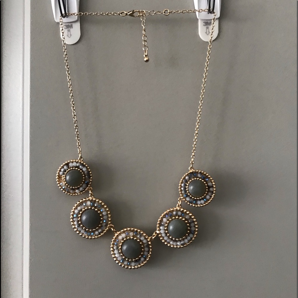 Statement necklace